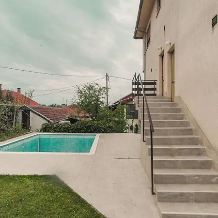 Cvrkut Ptica - * Mladenovac (Belgrade)